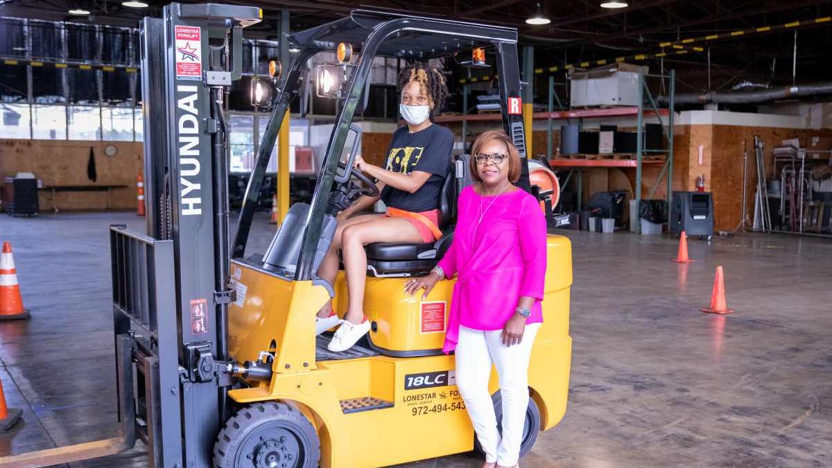 What Is Dallas Forklift Training?