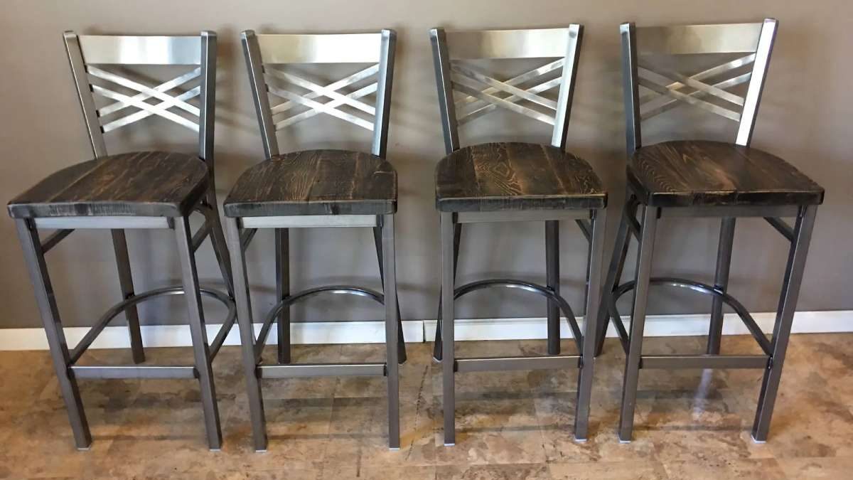 Choosing The Right Finish and Design for Your Metal Restaurant Bar Stools