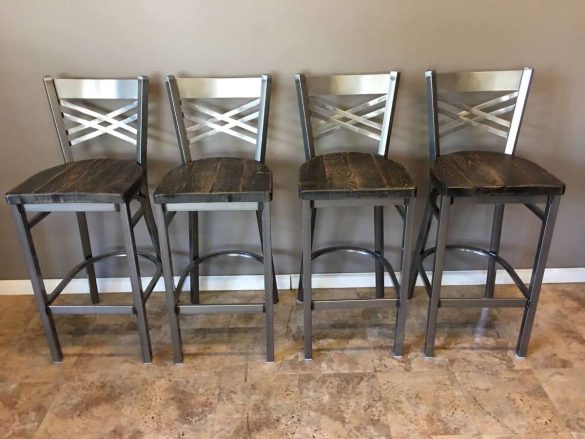 Choosing The Right Finish And Design For Your Metal Restaurant Bar Stools