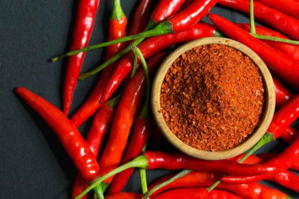 wellhealthorganic.com_red-chilli-you-should-know-about-red-chilli-uses-benefits-side-effects