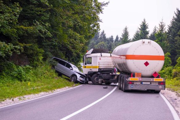 5 Pieces of Evidence Your Lawyer Will Use in a Truck Accident Lawsuit