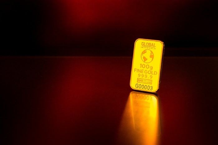 Should We Really be Investing in Gold?