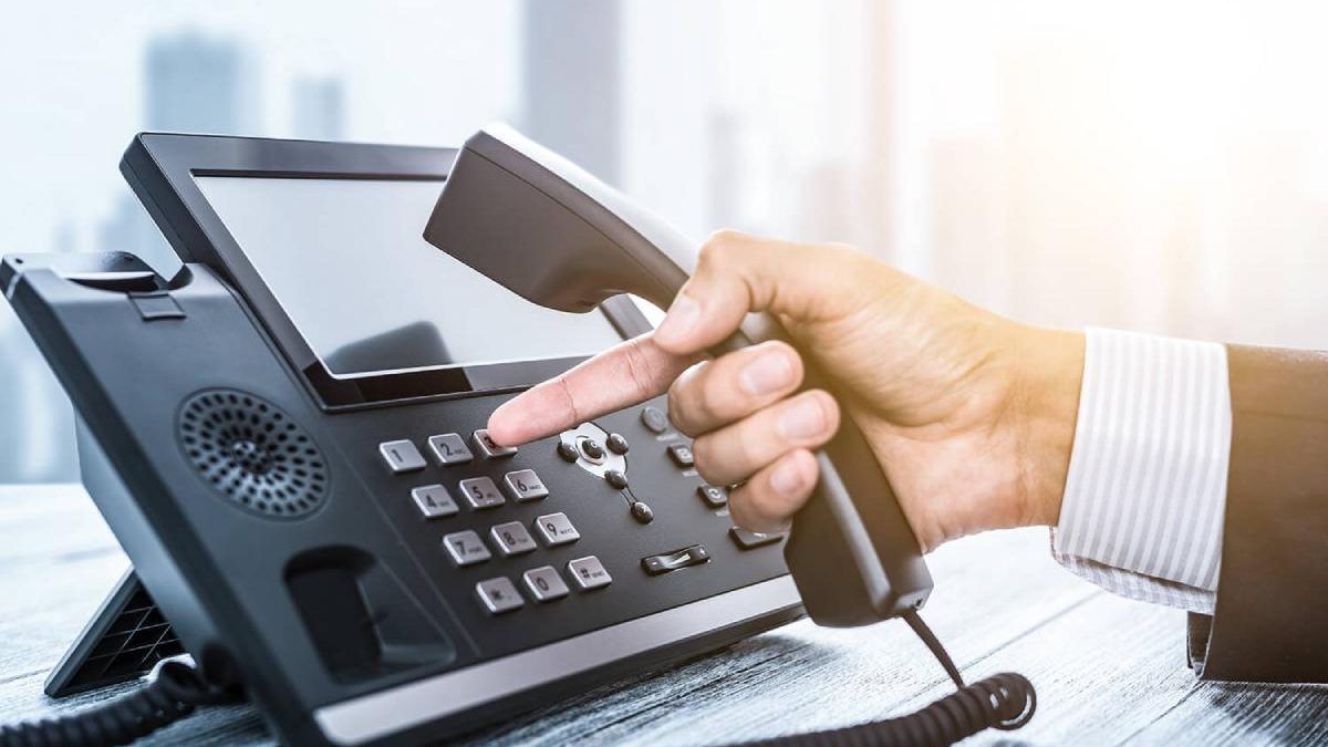Small Business Renaissance: Leveraging VoIP Phone Systems in an Unpredictable World