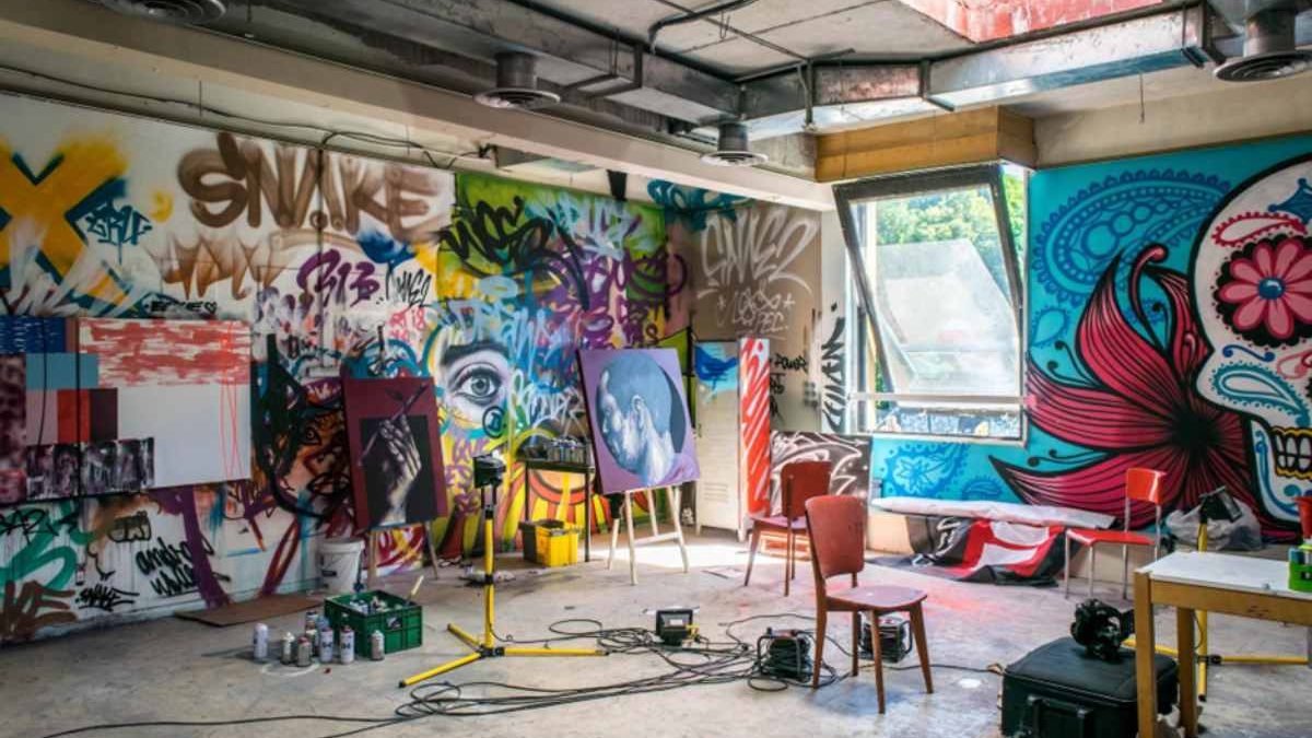 Twelve Unusual Careers for Artist Majors to Consider