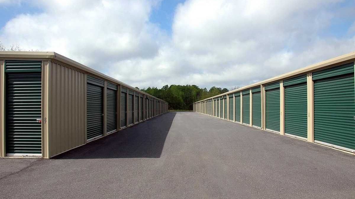 The Advantages of Big Storage Units