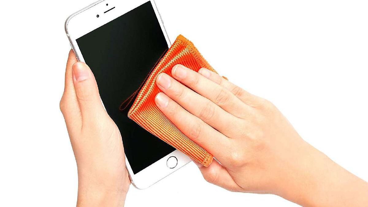 How to Wipe an iPhone? – Clean an iPhone, and More